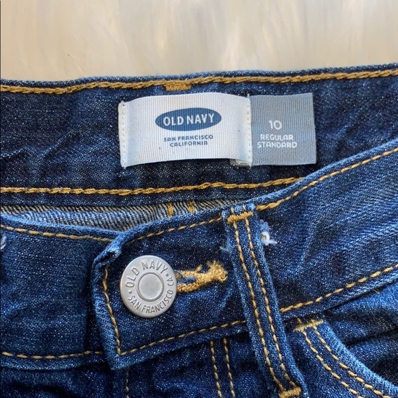 Size 10 girls Old Navy dark wash jean shorts C1 - Picture 2 of 3